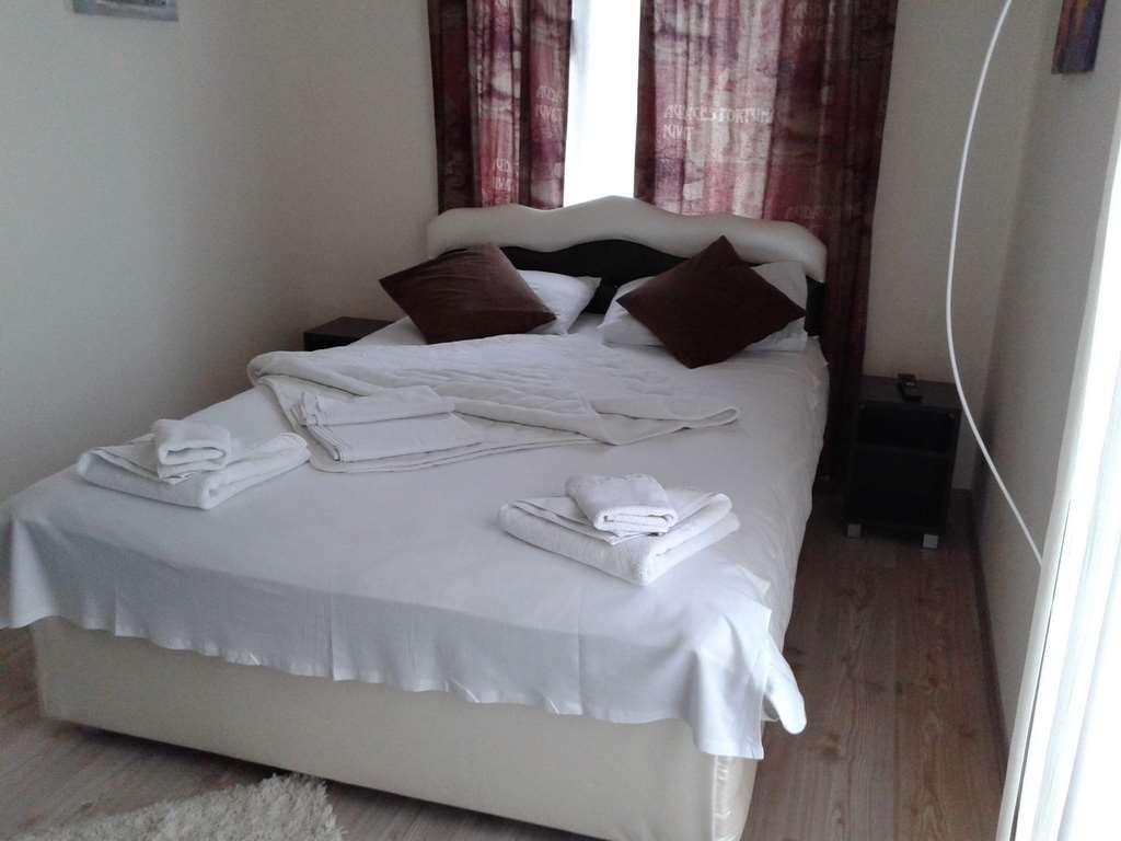 Guesthouse Vila Dnd ニシュカ・バニャ 部屋 写真