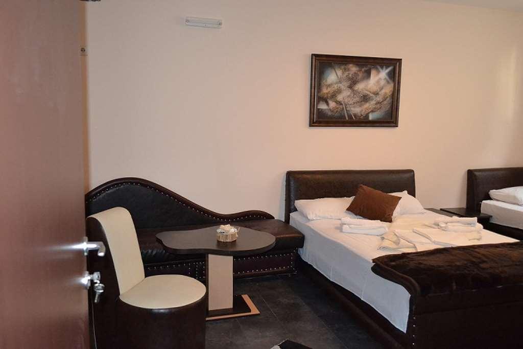 Guesthouse Vila Dnd ニシュカ・バニャ 部屋 写真